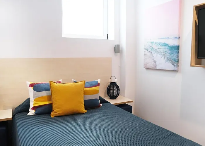 Take Surf Conil 科尼尔-德拉弗龙特拉