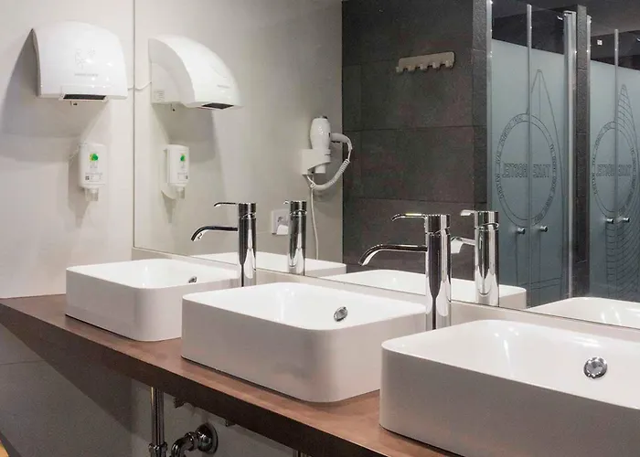 Take Surf Conil * 科尼尔-德拉弗龙特拉