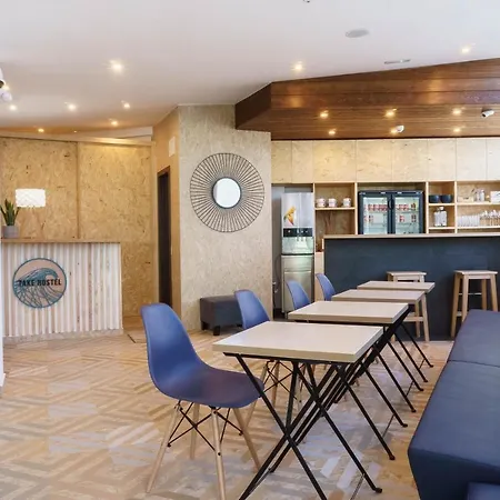 Take Surf Conil Albergue