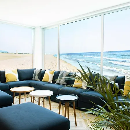 Take Surf Conil Хостел Коніль-де-ла-Фронтера